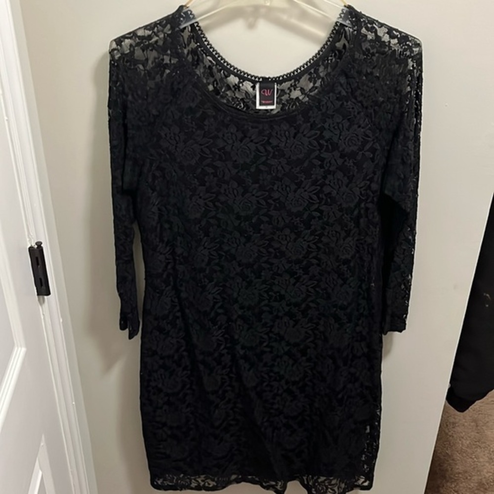 LIKE NEW 2X Black Wrapper Brand Long Sleeved Lace Dress Completely Lined!!!